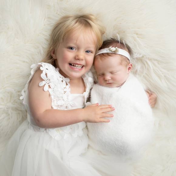 Meet your Posher, Nicole - Picture 1 of 1